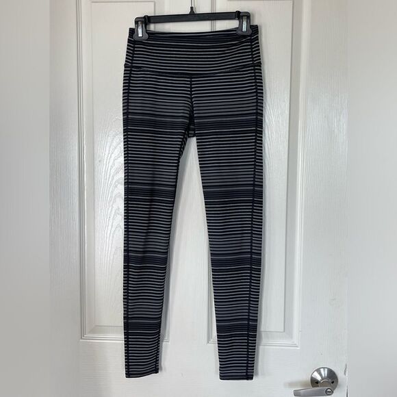 Athleta color block stripe CHATURANGA tights Leggings size small - Picture 2 of 7